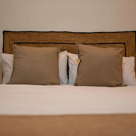 Hotel Boutique - Dos Olivos Quesa
